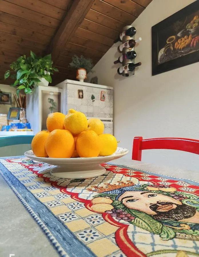 Apartment La Mansarda Di Ninni Catania Italy