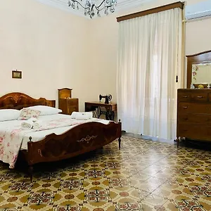 Appartamento Zu Pippo's Hause, Catania